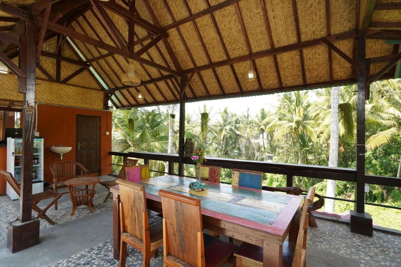 Oyo 1946 Terrace Campuhan Ubud Exterior foto